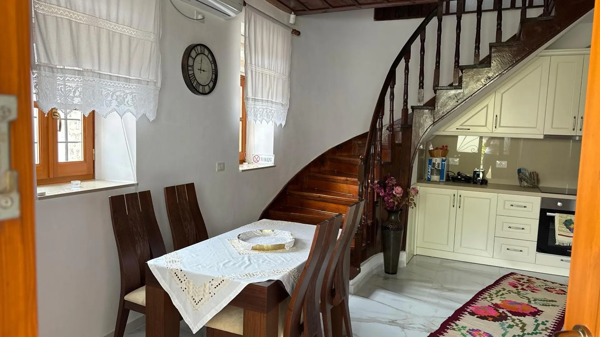 Mezini Guest House Gjirokastër Albanien